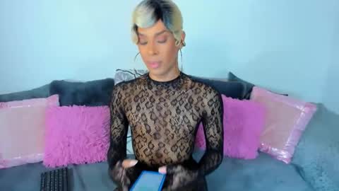 Irene Aguirre online show from October 14, 4:04 am