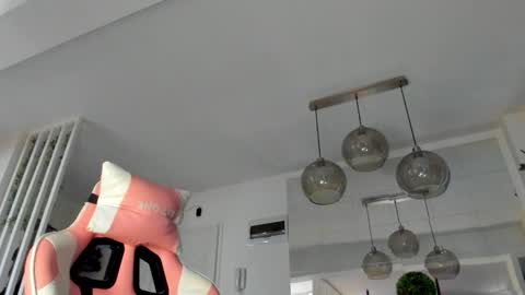 Ir s room online show from October 18, 5:33 am