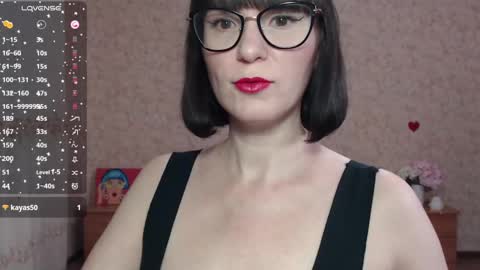 IrenLarasani online show from February 12, 6:19 am