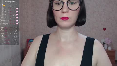 IrenLarasani online show from September 14, 9:11 am