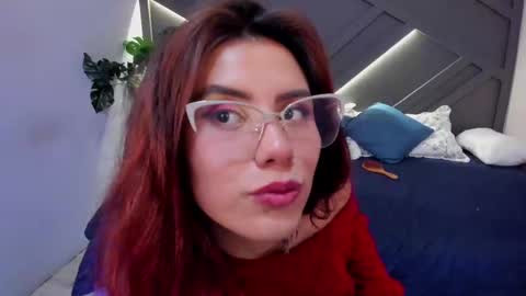 Iris Rosse online show from January 24, 9:15 pm