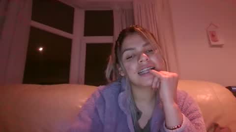 Snapshot of iris__666 chatting on October 23, 9:04 pm Iris  666 online show from October 23, 9:04 pm