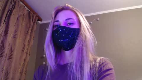 Snapshot of iris_lave chatting on September 12, 5:04 pm Lily online show from September 12, 5:04 pm
