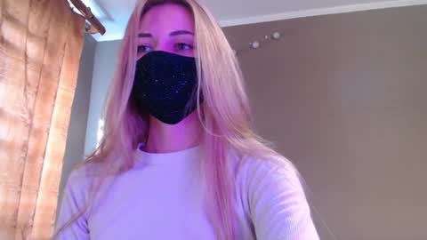 Lily online show from September 21, 2:32 pm