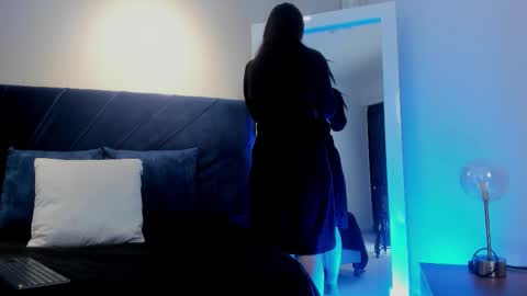 iris_parkerr online show from October 29, 11:45 am