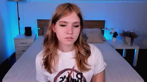 Iris  online show from October 5, 10:34 am