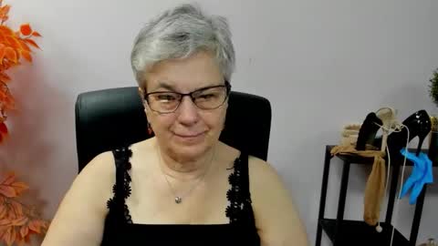 I R I S online show from October 8, 7:03 am