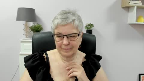 I R I S online show from May 15, 8:12 am