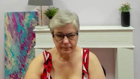 Snapshot of iris_xdesire chatting on September 9, 6:24 am I R I S online show from September 9, 6:24 am