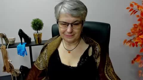 Snapshot of iris_xdesire chatting on January 27, 7:14 am I R I S online show from January 27, 7:14 am