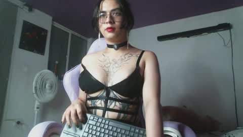 Camilla online show from January 27, 11:22 pm