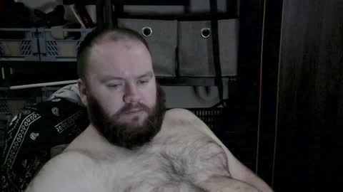 Snapshot of irishdaddy24 chatting on December 4, 6:44 pm twitter theirishman205 online show from December 4, 6:44 pm