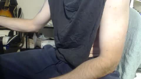 Irishdude2483 online show from November 25, 3:55 pm