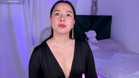 Iris Moira  online show from April 15, 11:35 am