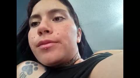 iriss_cardenas online show from January 11, 4:02 pm