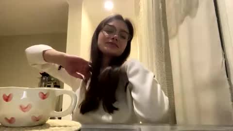 irisss31 online show from March 17, 7:30 pm