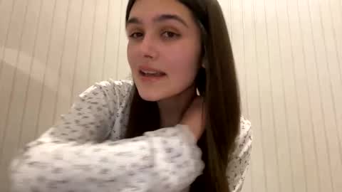 Snapshot of irisss31 chatting on March 1, 7:15 pm irisss31 online show from March 1, 7:15 pm