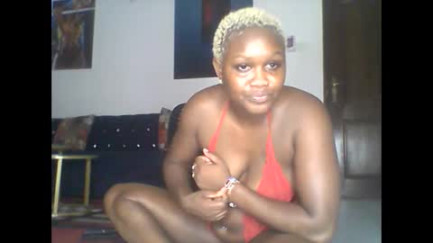 iron_bree online show from December 16, 9:43 pm