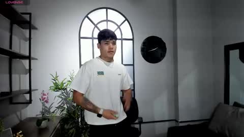 Iron Tous online show from February 15, 8:07 pm