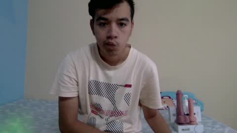 irondante01 online show from April 17, 12:07 pm