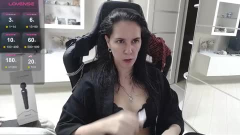 Irwi Tomboy online show from September 23, 5:07 pm