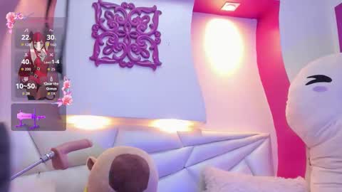 Isa  online show from October 9, 6:57 pm