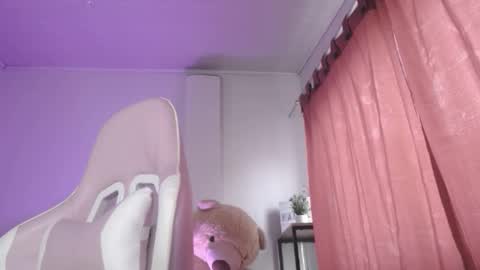 Isabella  online show from December 2, 11:19 am