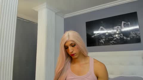 Snapshot of isa_lancaster chatting on February 14, 7:44 pm Isa Lancaster online show from February 14, 7:44 pm