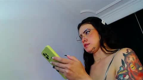       online show from February 6, 2:33 am