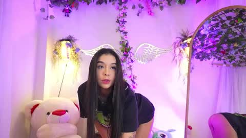 Isabella        online show from November 26, 11:23 pm