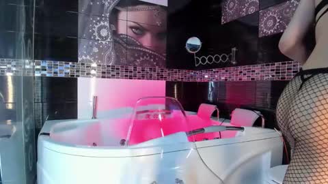 isa online show from October 27, 3:39 am