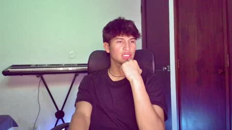 Snapshot of isaac__efx chatting on December 26, 1:29 am isaac online show from December 26, 1:29 am