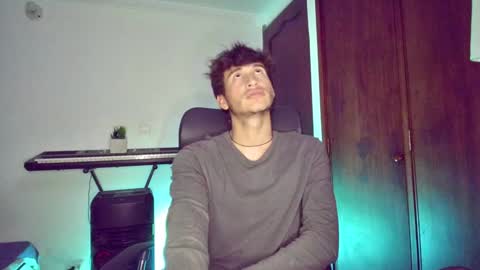 Snapshot of isaac__efx chatting on January 17, 1:25 am isaac online show from January 17, 1:25 am
