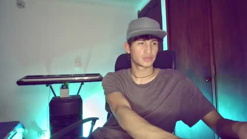 Snapshot of isaac__efx chatting on January 7, 5:54 am isaac online show from January 7, 5:54 am