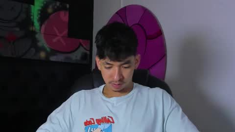 isaac_cryston online show from November 4, 7:48 pm