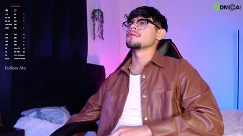 Isaac Saenz. online show from October 12, 11:17 pm