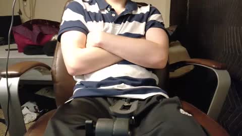Snapshot of isaac_sheffield chatting on December 29, 5:33 pm isaac online show from December 29, 5:33 pm