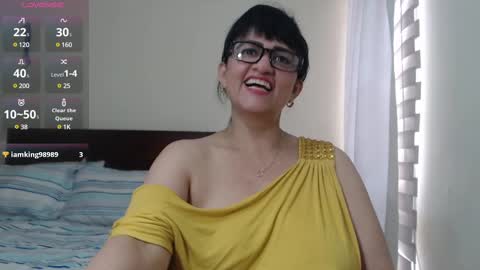 Isabeel Sofia online show from February 21, 5:42 pm