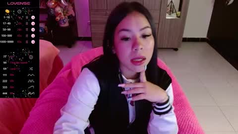 Snapshot of isabeella_24 chatting on December 12, 1:53 am Isabella online show from December 12, 1:53 am