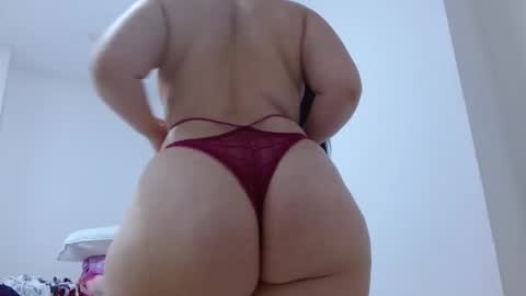 isabel online show from February 4, 8:02 pm