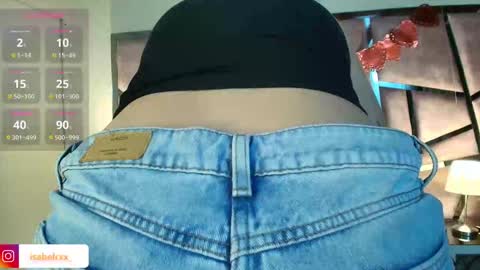 Snapshot of isabel_roux chatting on February 26, 1:46 am Isabel online show from February 26, 1:46 am