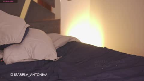    online show from April 14, 1:47 pm