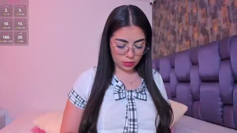 Snapshot of isabelaangell chatting on March 12, 11:12 pm Isabela Angell online show from March 12, 11:12 pm