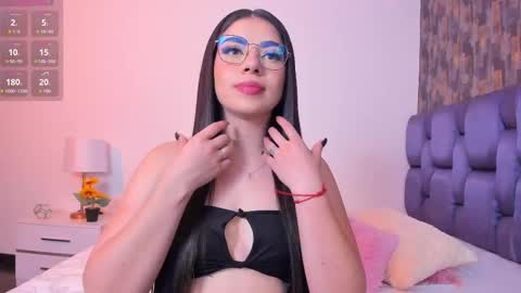 Snapshot of isabelaangell chatting on March 4, 11:22 pm Isabela Angell online show from March 4, 11:22 pm