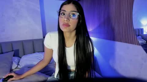 Snapshot of isabelastefano chatting on September 11, 3:19 am isabelastefano online show from September 11, 3:19 am