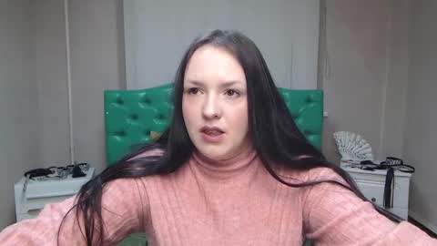 IsabelBlackberry online show from December 6, 5:58 am