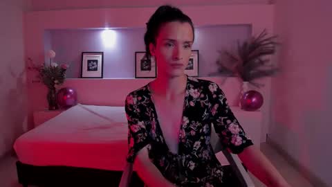 IsabelFernandez online show from September 23, 5:45 am