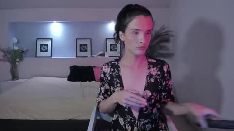 IsabelFernandez online show from September 28, 6:55 am