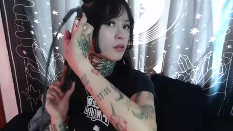 Snapshot of isabella__dark chatting on January 14, 6:38 pm online show from January 14, 6:38 pm