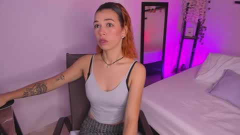 isabella online show from November 18, 6:55 pm